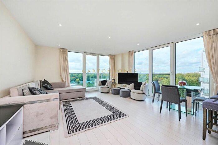 3 Bedroom Apartment To Rent In Lanson Building, Queenstown Road, London, SW11