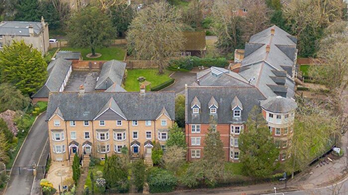 3 Bedroom Apartment For Sale In Marston Ferry Road, Oxford, OX2