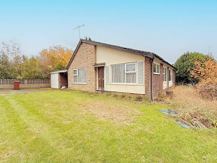 4 Bedroom Detached Bungalow For Sale In Half Mile, Leeds, LS13