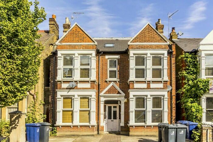 1 Bedroom Flat To Rent In Gordon Road, London, W13