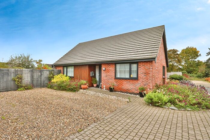 2 Bedroom Semi-detached Bungalow For Sale In Walnut Tree Road, Mattishall, Dereham, NR20