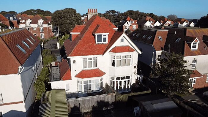 3 Bedroom Flat For Sale In Burtley Road, Southbourne, Bournemouth, BH6