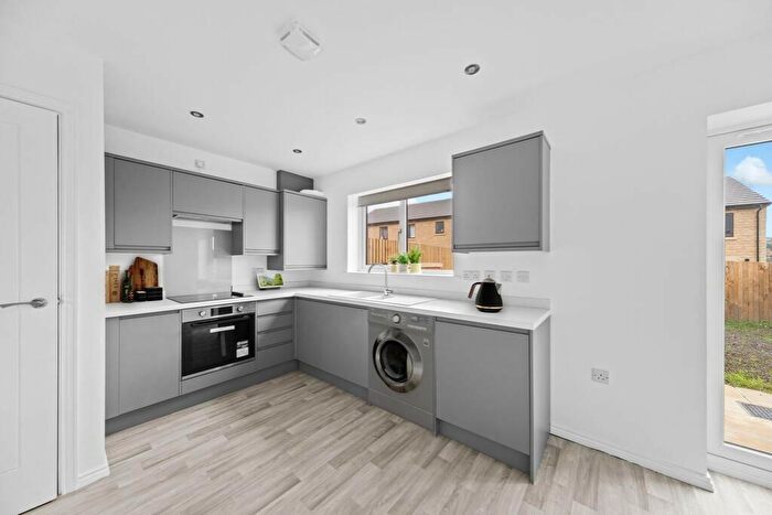 3 Bedroom Semi-Detached House For Sale In Delf Hill, Brighouse, West Yorkshire, HD6