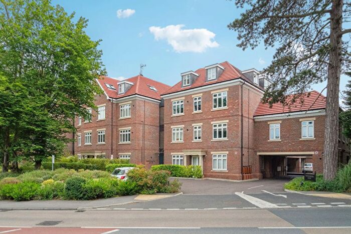 2 Bedroom Flat For Sale In Rickmansworth Road, Northwood., HA6
