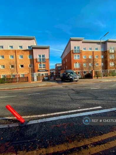 2 Bedroom Flat To Rent In Crown Station Place, Liverpool, L7