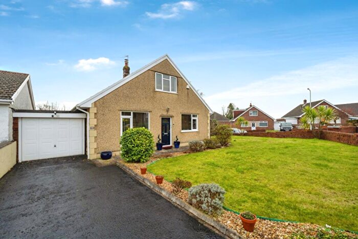 3 Bedroom Bungalow For Sale In Parklands View, Swansea, West Glamorgan, SA2