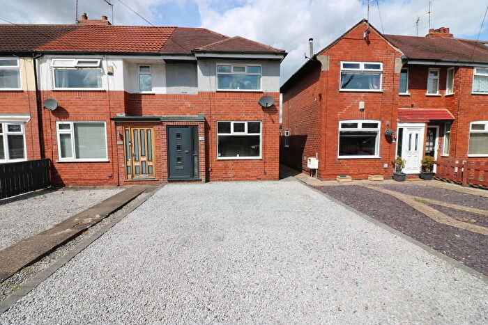 2 Bedroom End Of Terrace House To Rent In Hotham Road South, HU5