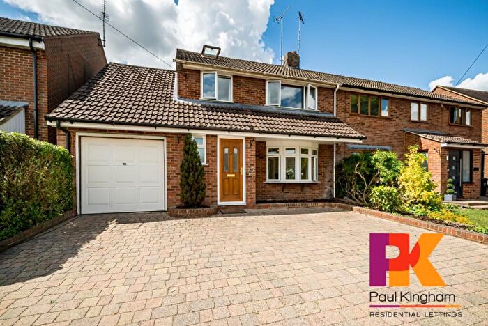 5 Bedroom Semi-Detached House To Rent In Dunston Hill, Tring, HP23