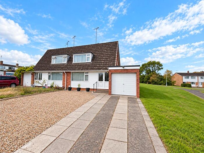 3 Bedroom Semi-Detached House For Sale In Teviot Road, Keynsham, Bristol, BS31