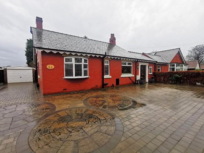2 Bedroom Detached Bungalow For Sale In Park Road, Leyland, Lancashire, PR25