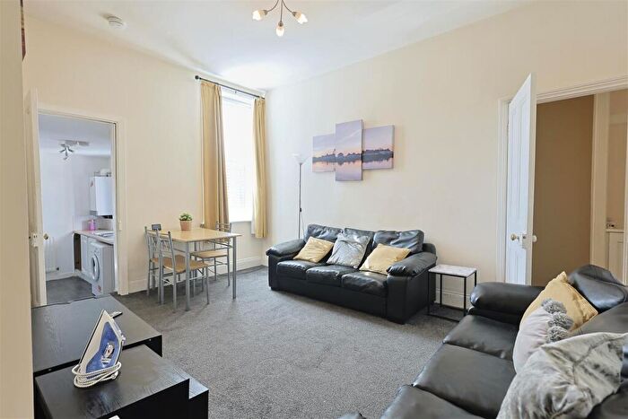3 Bedroom Flat To Rent In Oakland Road, Jesmond, Newcaste Upon Tyne, NE2