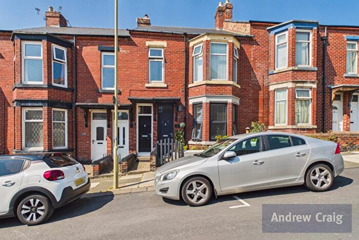 2 Bedroom Flat For Sale In Roman Road, South Shields, NE33