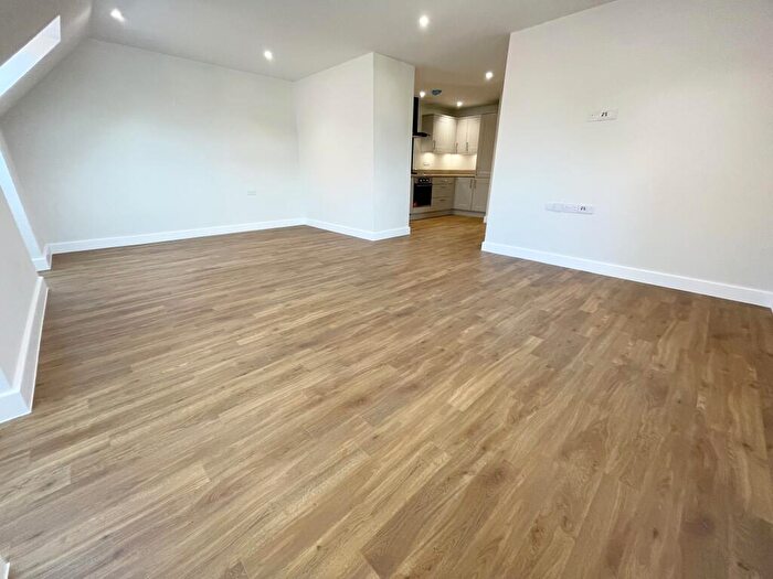 2 Bedroom Flat To Rent In Penn Hill Avenue, Poole, BH14
