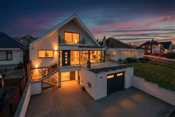 4 Bedroom Detached House For Sale In Hampton Pier Avenue, Herne Bay, CT6