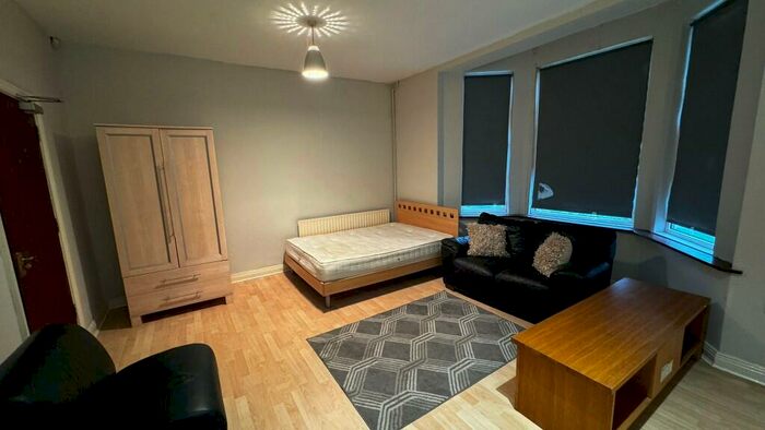 Studio To Rent In Uttoxeter New Road, Derby, Derbyshire, DE22