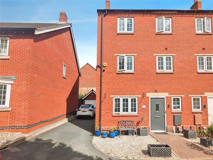 3 Bedroom Semi-Detached House For Sale In Brunel Way, Church Gresley, Swadlincote, Derbyshire, DE11