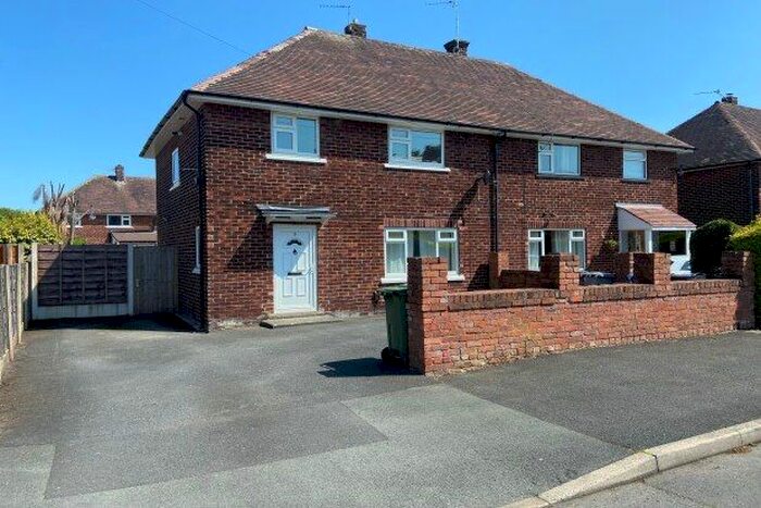 3 Bedroom Property To Rent In Fairywell Road, Altrincham, WA15