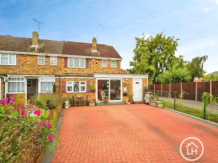 4 Bedroom End Terrace House For Sale In The Maltings, Rainham, Gillingham, ME8