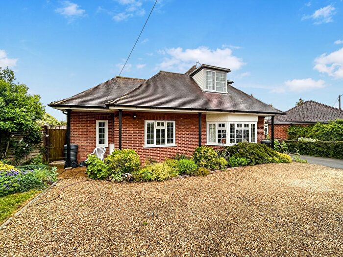 3 Bedroom Chalet For Sale In Cumnor, Oxford, OX2