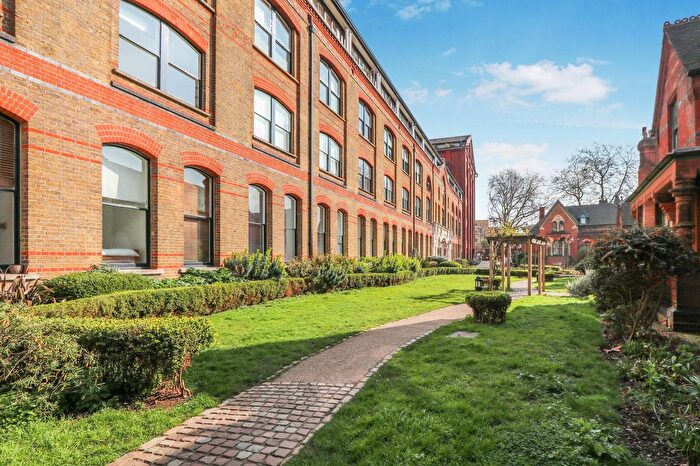 2 Bedroom Flat To Rent In Fairfield Road, Bow Quarter, E3