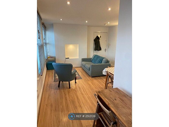 2 Bedroom Flat To Rent In Commercial Street, Hereford, HR1