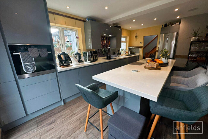 2 Bedroom Semi-Detached House For Sale In Princes Road, Southampton, SO15