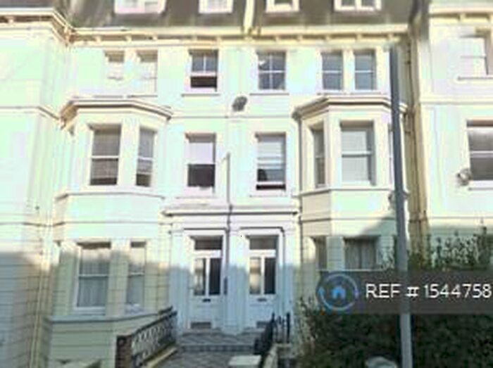 2 Bedroom Flat To Rent In Compton Street, Eastbourne, BN21