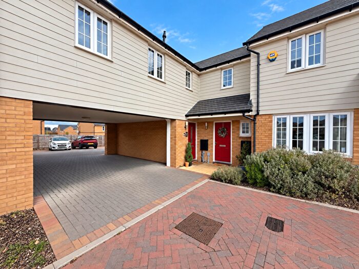 2 Bedroom Terraced House For Sale In Lakeside Drive, Wixams, MK42