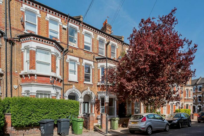 1 Bedroom Flat To Rent In Tremadoc Road, London, SW4