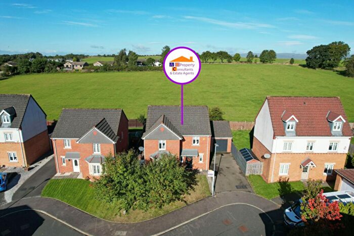 4 Bedroom Detached House For Sale In Thetford Grove, Glenboig, Coatbridge, ML5