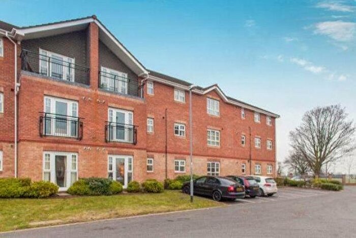 2 Bedroom Flat To Rent In The Beeches, Widnes, WA8