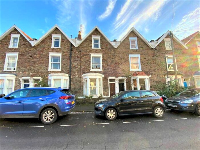 4 Bedroom Property To Rent In Alma Vale Road, Bristol, Somerset, BS8