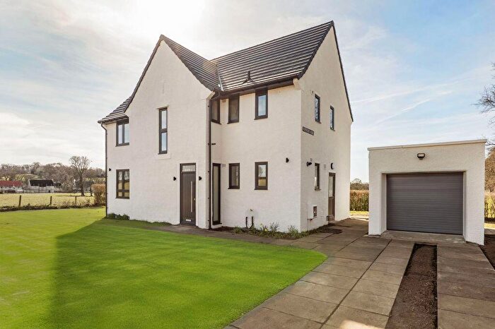 4 Bedroom Detached Villa For Sale In Riverside Road, The Holly, Craigiehall Meadows, Craigiehall, Edinburgh, EH30