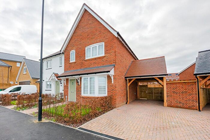 3 Bedroom Semi-Detached House To Rent In Cranford Road, Allington, ME16