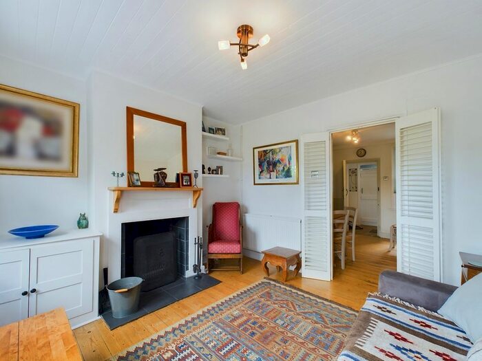 2 Bedroom Semi-Detached House For Sale In Storehouse Lane, Hitchin, SG4