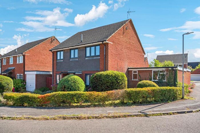 4 Bedroom Detached House For Sale In Stokes End, Haddenham, HP17