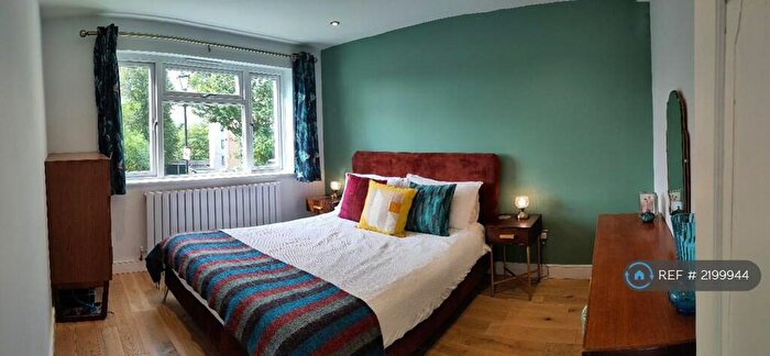 2 Bedroom Flat To Rent In Honor Oak Rise, London, SE23