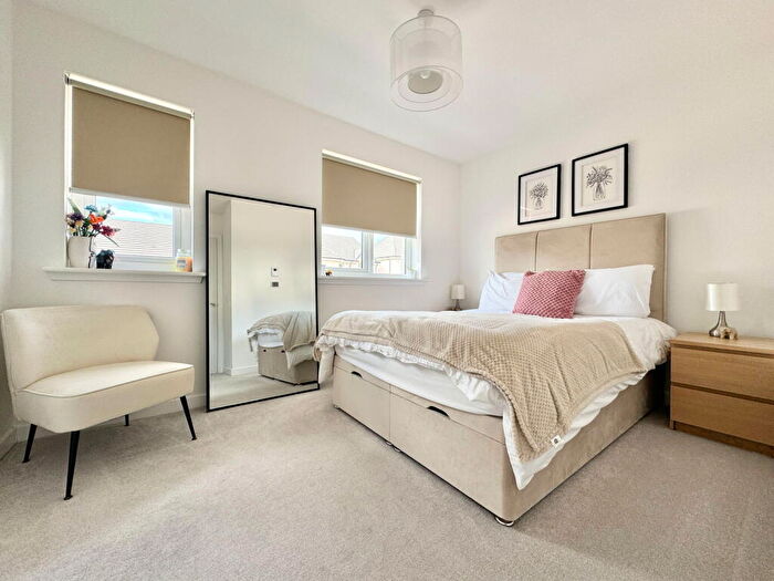 3 Bedroom Terraced House For Sale In Ferguson Gardens, Falkirk, FK2