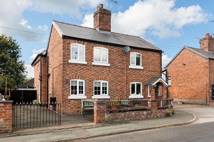 3 Bedroom Semi-Detached House For Sale In Brook Road, Tarporley, CW6