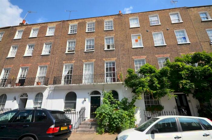 Studio To Rent In Balcomber Street, London, NW1