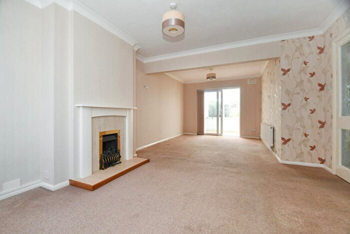 2 Bedroom Semi-Detached House For Sale In Oak Lane, Upchurch, Sittingbourne, ME9