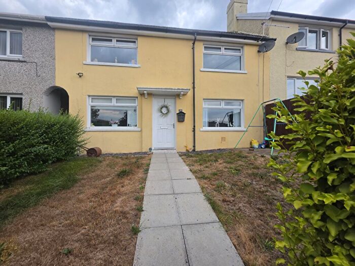 3 Bedroom Semi-Detached House For Sale In Fflorens Road, Treowen, Caerphilly County Borough, NP11