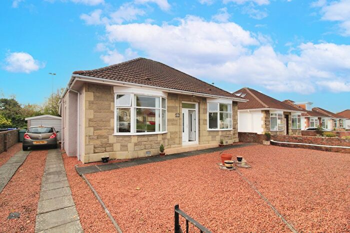 2 Bedroom Detached Bungalow For Sale In Willow Park, Ayr, KA7