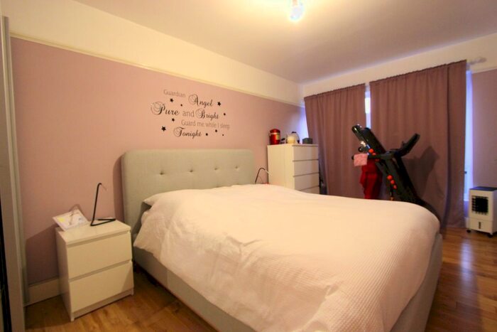 2 Bedroom Flat To Rent In Bensham Grove, Thornton Heath, CR7