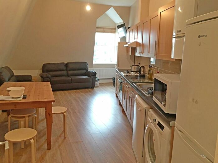 6 Bedroom House To Rent In Royal York Crescent, Clifton, BS8