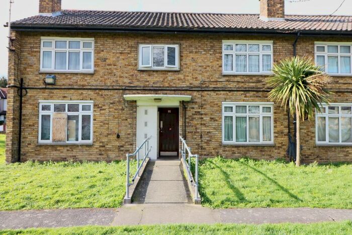 1 Bedroom Apartment To Rent In Cranbrook Road, Ilford, Essex, IG6