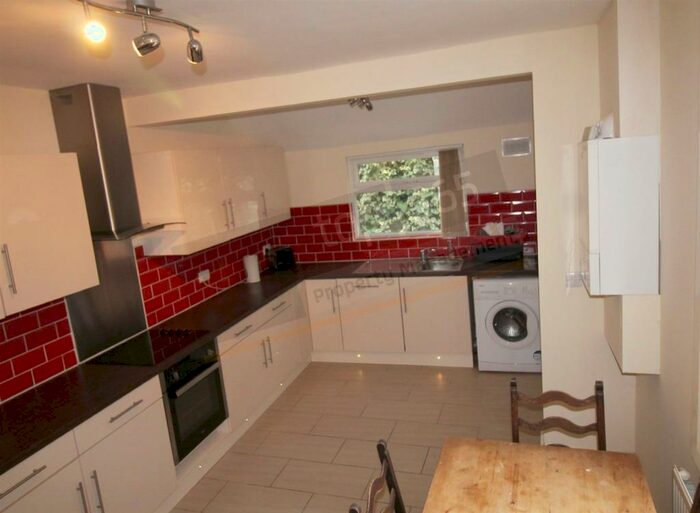 5 Bedroom Semi-Detached House To Rent In **&#;pppw** Kimbolton Avenue, Lenton, - Uon, NG7