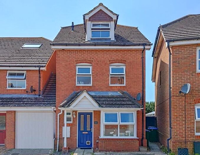 4 Bedroom Detached House For Sale In St. Mary's Close, Seaford, BN25