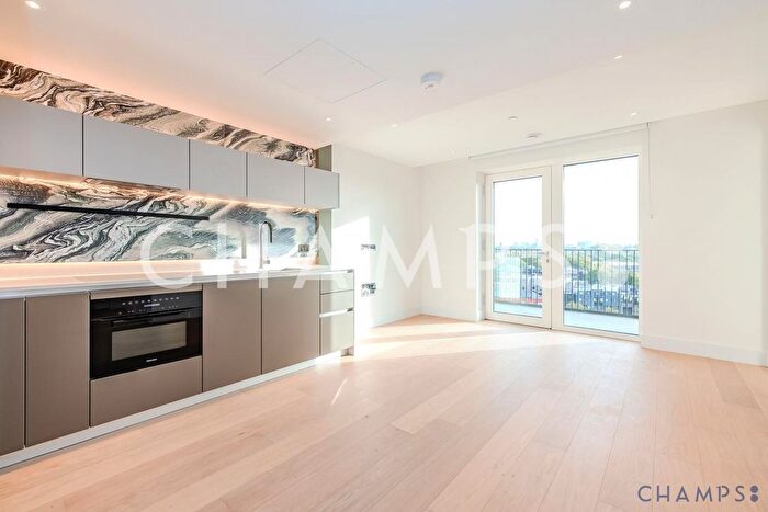 Studio To Rent In Cascade Way, W12