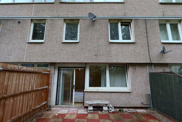 5 Bedroom Flat To Rent In Foxton House Albert Road, London, E16